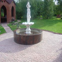 фонтаны из натурального камня для дома и дачи на заказ
